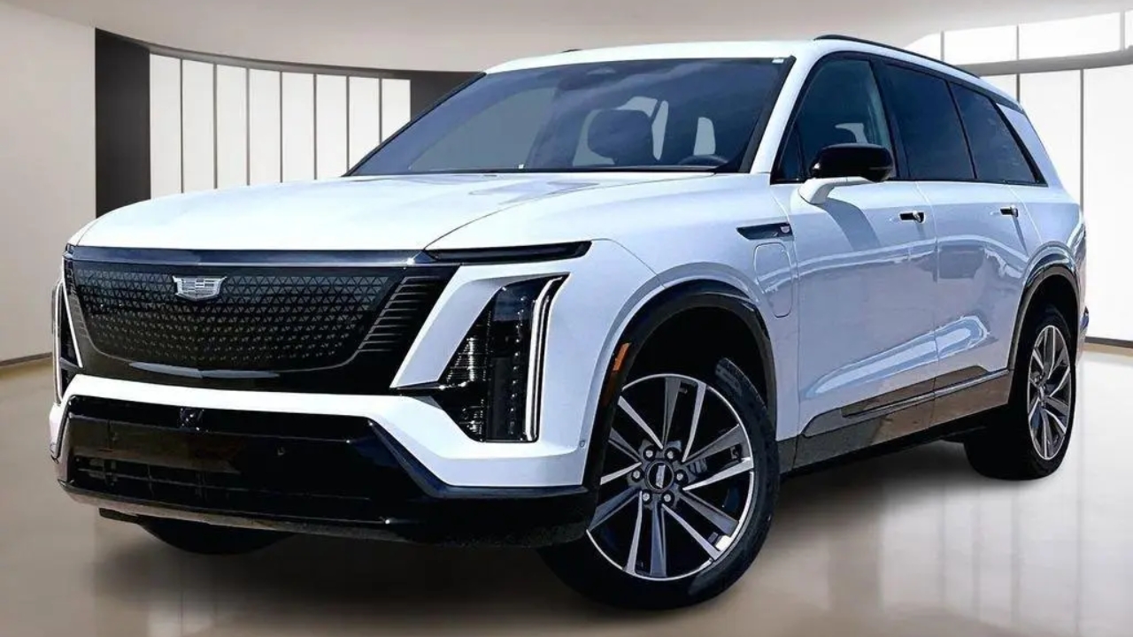 Cadillac V-16 SUV 2026: La Bestia de Lujo que Supera a AMG y Range Rover