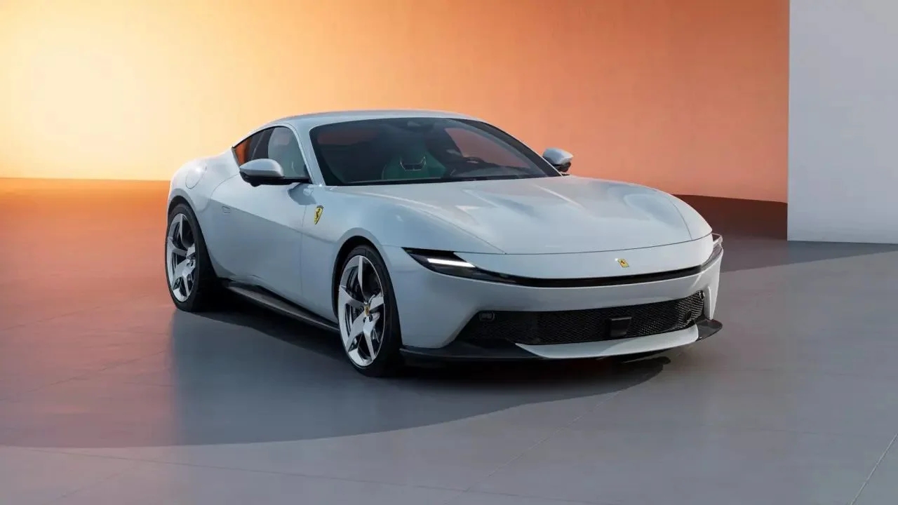 Ferrari Roma 2026: Sonido, Interior y Exterior del Black Beast
